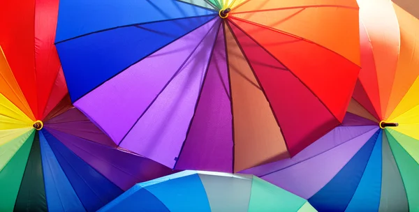 Картина кучу красочные зонтики — стоковое фото
