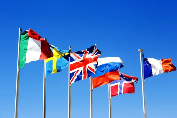 Флаги шести стран — стоковое фото