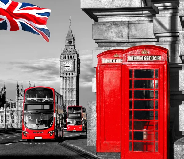 Символы в Лондон с Биг Бен, двойной автобус и красные телефонные будки в Англии, Великобритания — стоковое фото