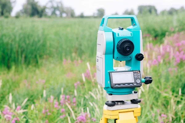 Картина линейка. Картинки инженерная линейка, Стоковые Фотографии и ...