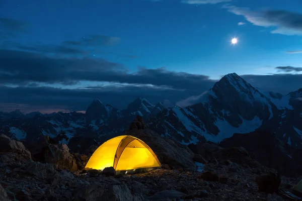 Twilight Вид на горы и палатки Стоковое Изображение