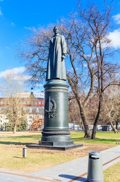 Памятник Феликсу Дзержинскому в парке Музеон искусства в Москве — стоковое фото