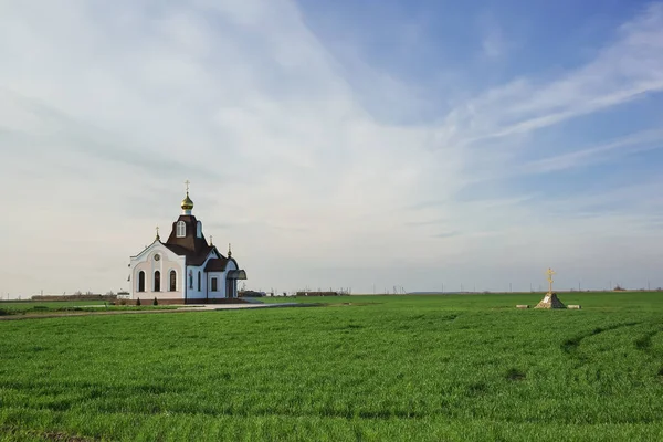 Ферме Кубани, Славянский район, Краснодарский край, Россия - Новая Церковь Святого Николая — стоковое фото