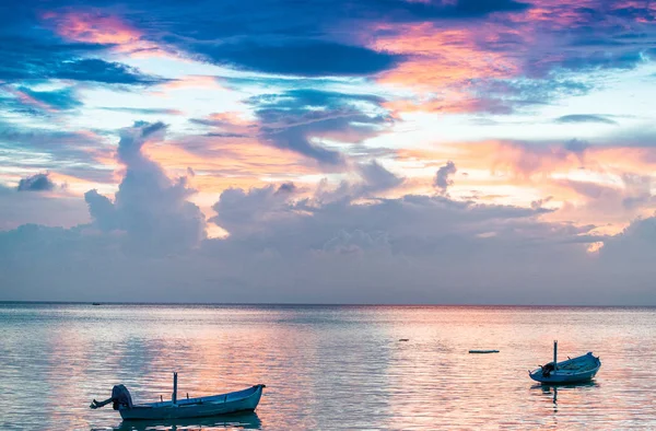 Закат в Мальдивские острова Лицензионные Стоковые Фото