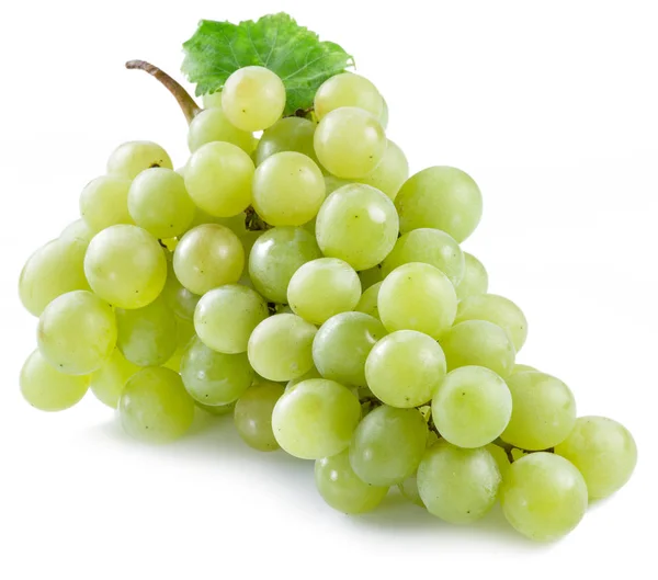 Букет из белых сортов винограда на белом фоне — стоковое фото