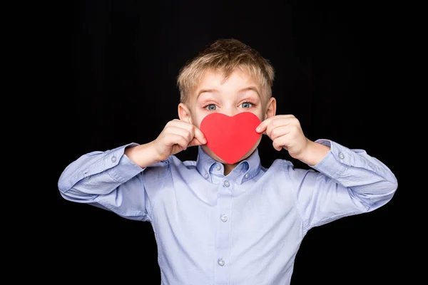 Мальчик с бумажным сердцем Стоковая Картинка