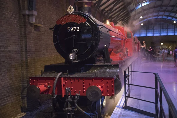 Поезд Hogwarts Express — стоковое фото
