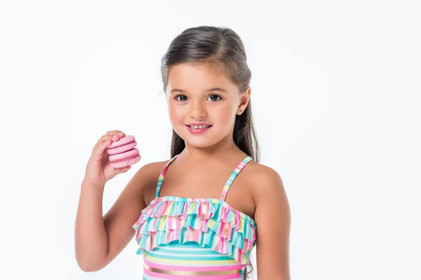 Счастливый ребенок с миндальное печенье — стоковое фото
