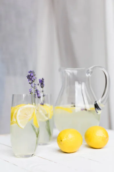 Цитрусовые лимонад с лавандой Стоковая Картинка