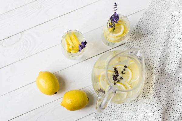 Цитрусовые лимонад с лавандой Стоковое Изображение