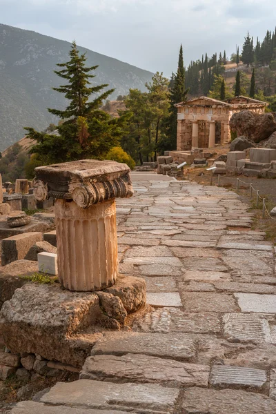 Старая дорога в Delphi на горе Парнас, Греция Лицензионные Стоковые Фото