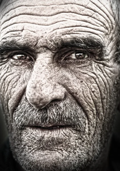 Крупным планом Портрет старика, морщинистой кожи пожилых, лицо — стоковое фото