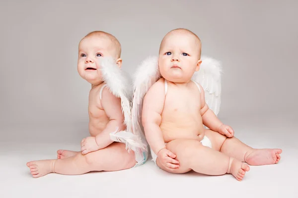 Ребенок ангелы — стоковое фото