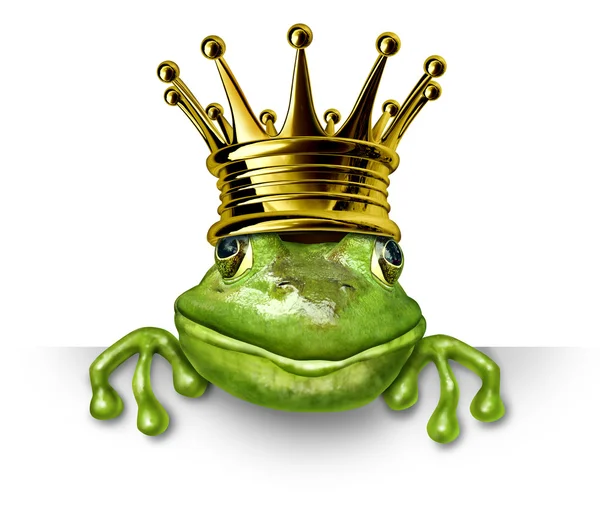 Принц лягушки с золотой короной, держащей чистый знак — стоковое фото