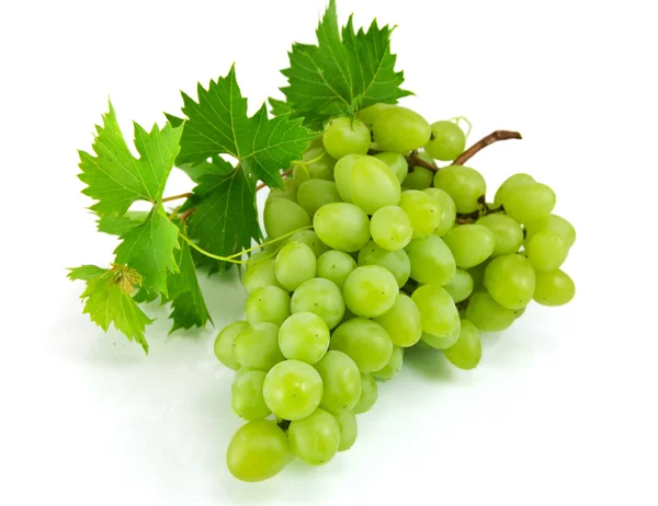 Кучу свежий зеленый виноград, изолированные на белом фоне — стоковое фото